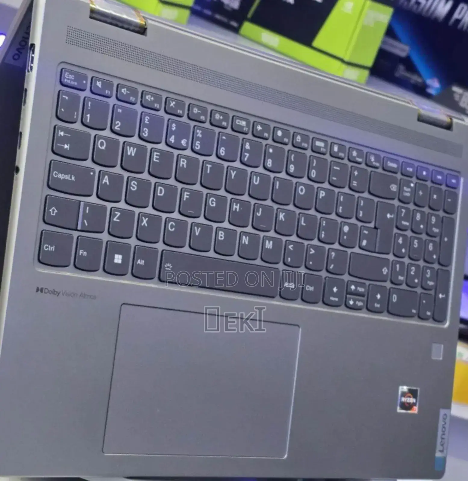 New Laptop Lenovo Yoga 700 16GB AMD Ryzen 7 SSD 512GB
