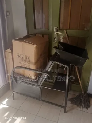 Photo - Full Beauty Salon Material