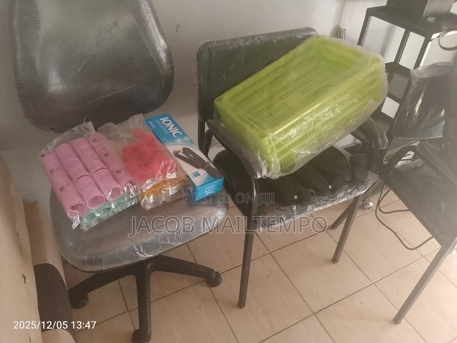 Full Beauty Salon Material