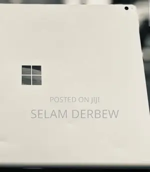 New Laptop Microsoft Surface Book 2 16GB Intel Core I7 SSD 256GB