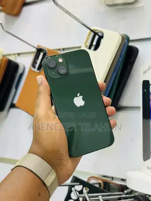 Apple iPhone 13 128 GB Green