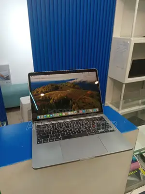 New Laptop Apple MacBook Pro M1 8GB Apple M1 SSD 256GB
