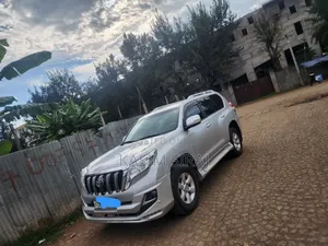 Toyota Land Cruiser Prado 2.8 2017 Silver