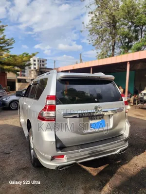 Toyota Land Cruiser Prado 2.8 2017 Silver