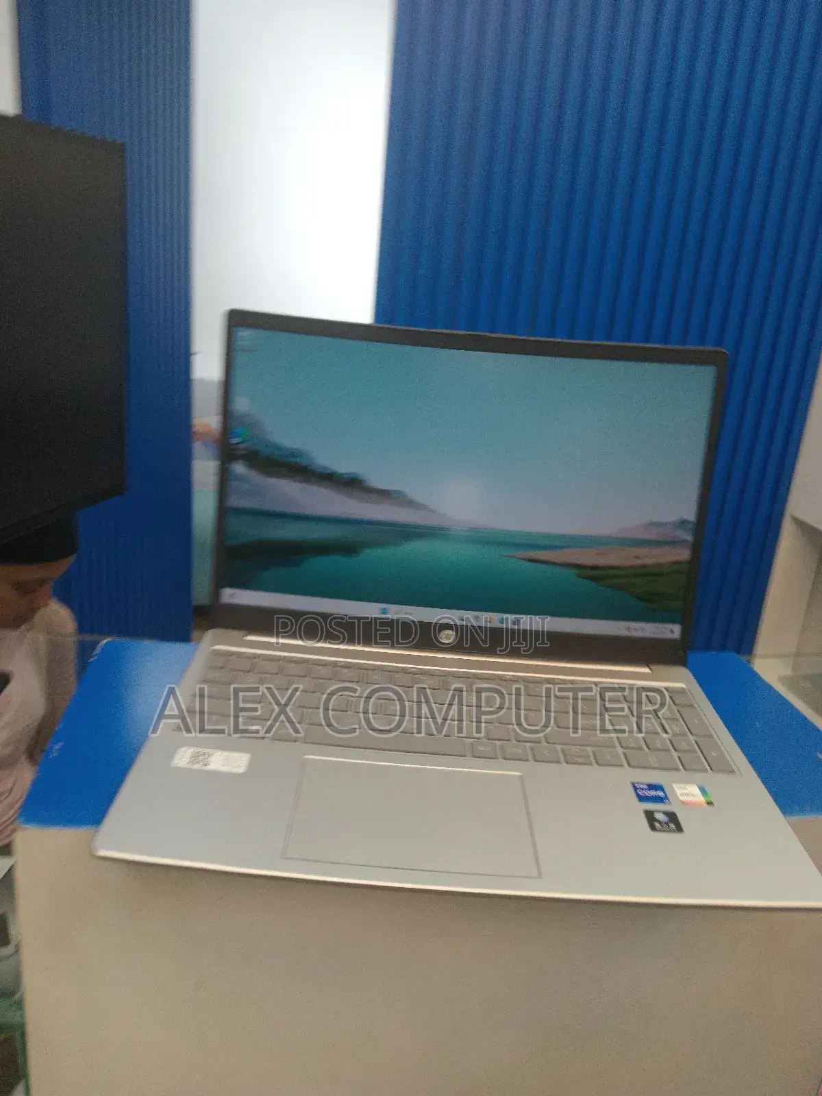 New Laptop HP Stream Notebook 16GB Intel Core I7 SSD 1T