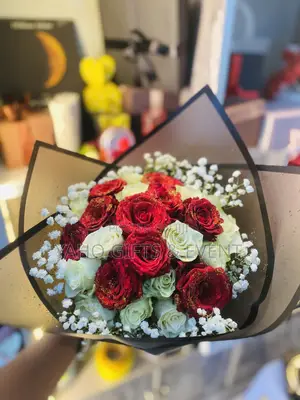 Photo - Bouquet White With Red