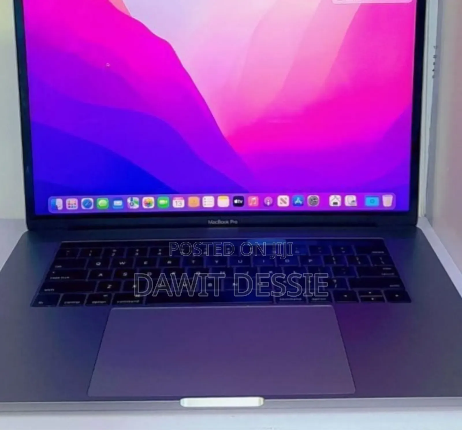 New Laptop Apple MacBook Pro 2017 16GB Intel Core I7 SSD 512GB