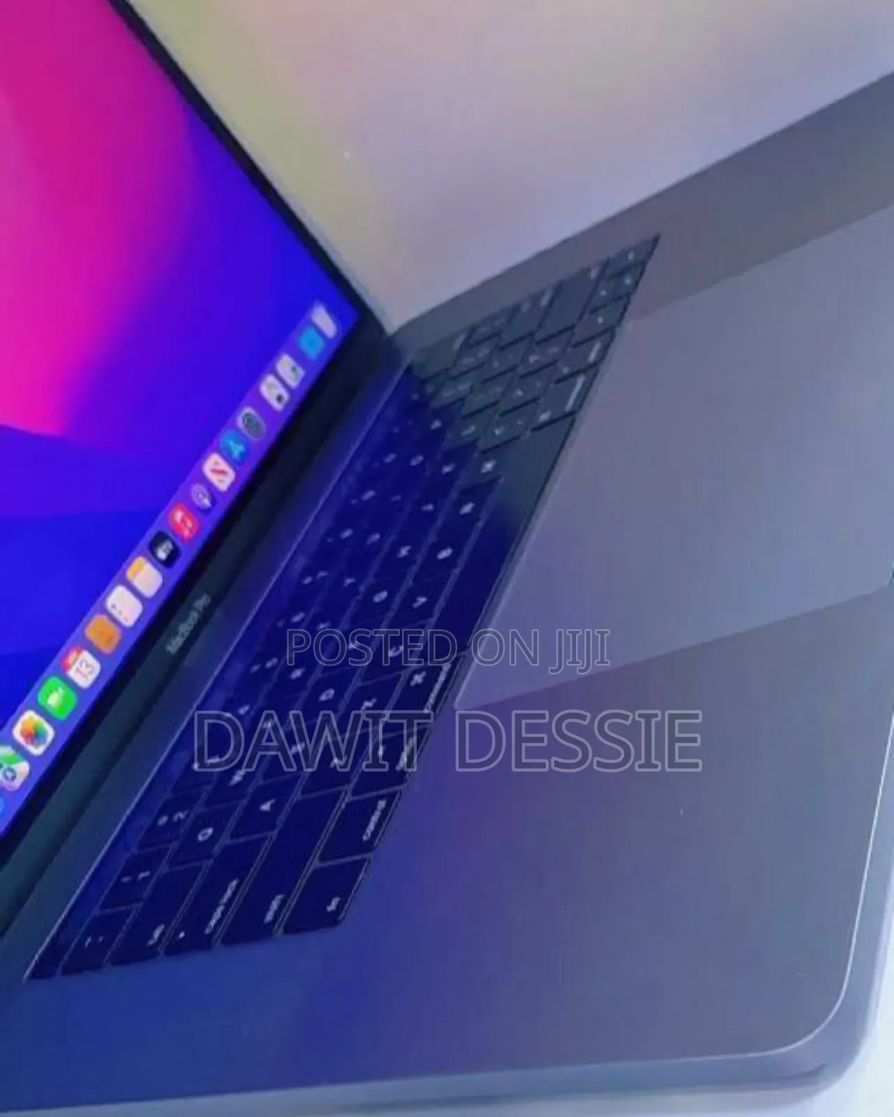 New Laptop Apple MacBook Pro 2017 16GB Intel Core I7 SSD 512GB