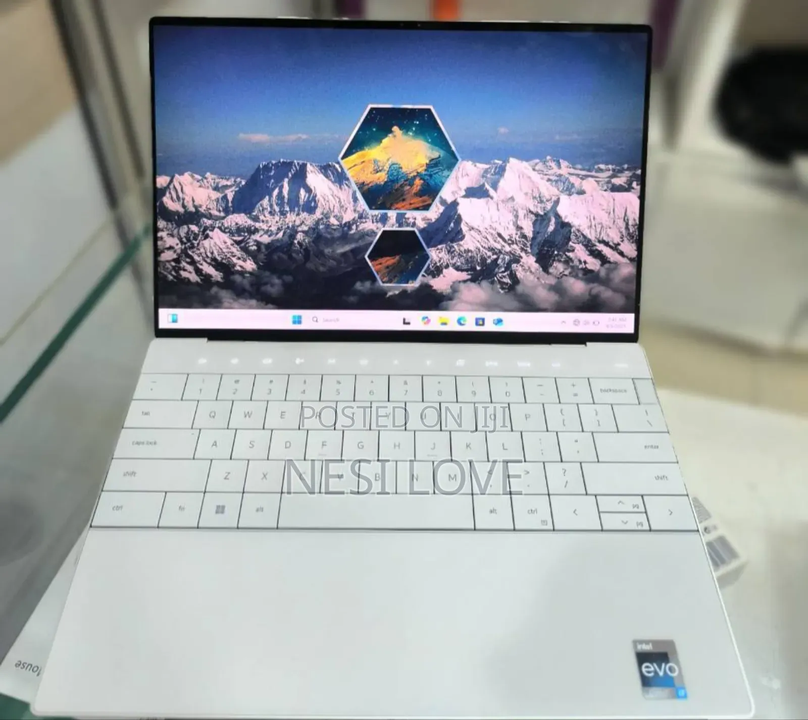 New Laptop Dell XPS 13 16GB Intel Core I7 SSD 512GB