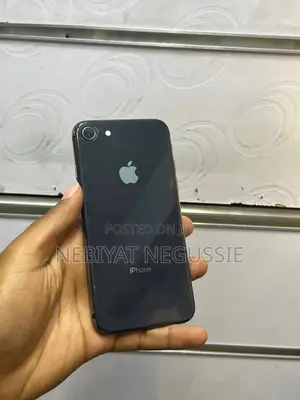 Apple iPhone 8 64 GB Black