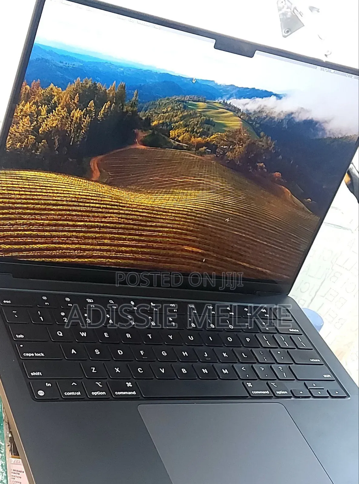 New Apple MacBook Pro 2023 M3 14-Inch 18GB Apple M3 Pro SSD 512GB