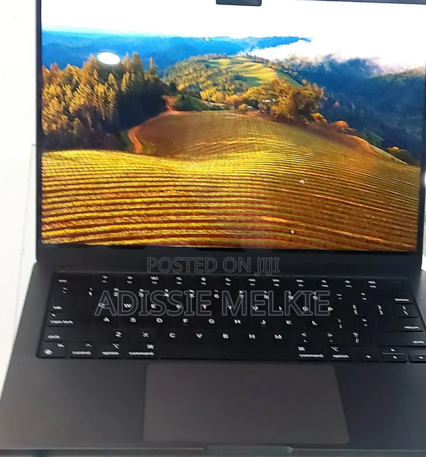 New Apple MacBook Pro 2023 M3 14-Inch 18GB Apple M3 Pro SSD 512GB