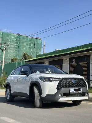 Toyota Corolla Cross 2024 White