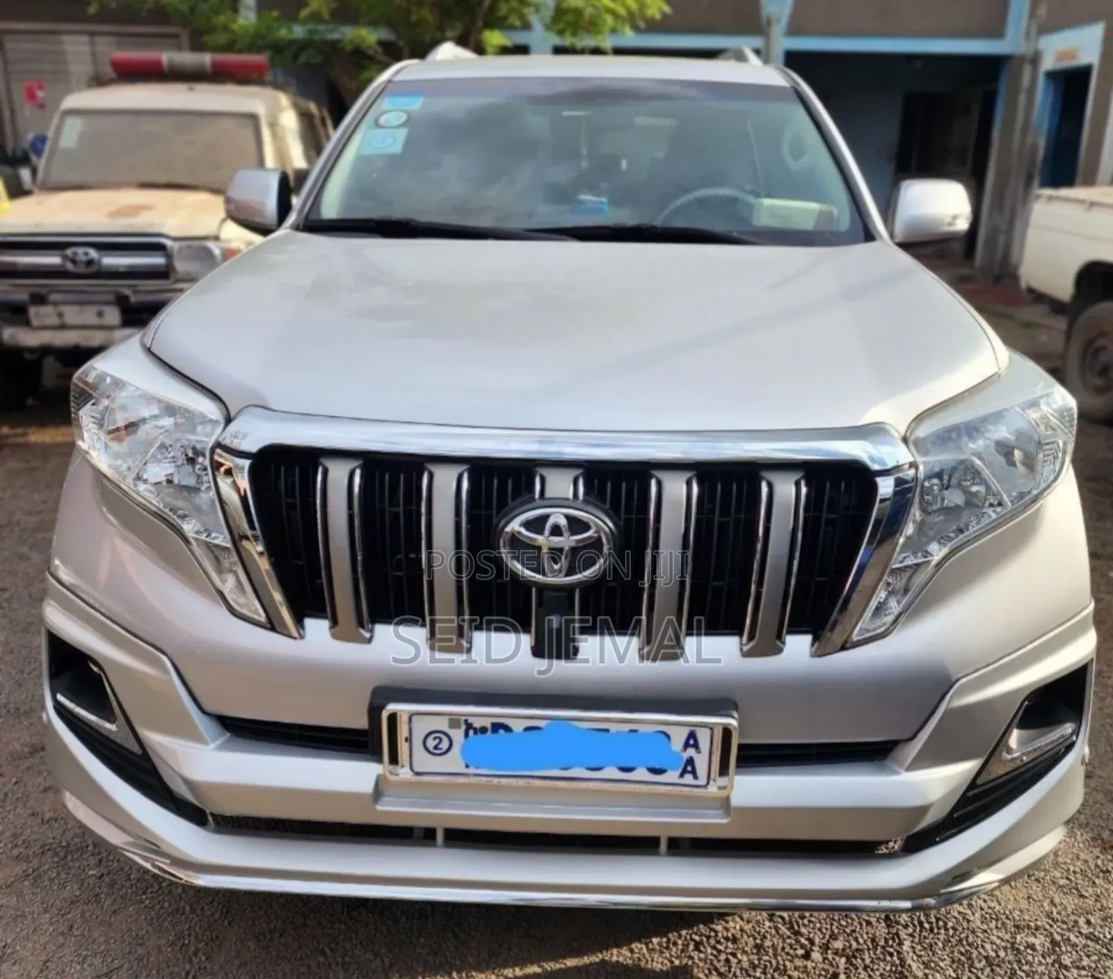 Toyota Land Cruiser Prado 2017 Silver
