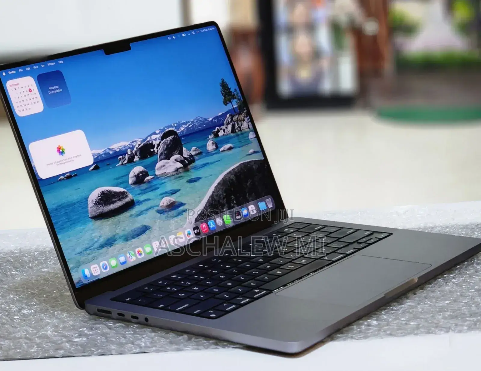 New Laptop Apple MacBook Pro M1 32GB Apple M1 Pro SSD 512GB