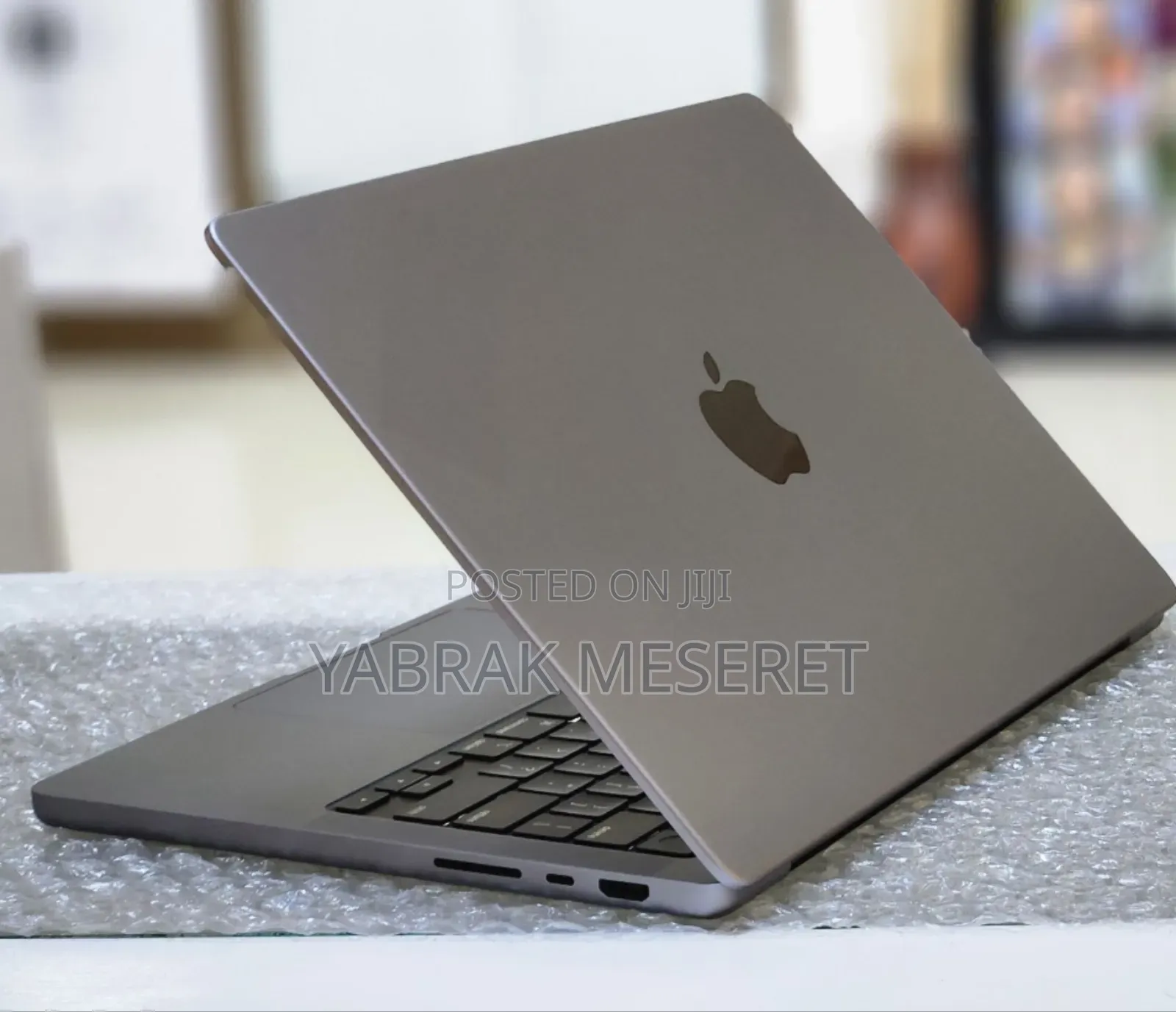 New Laptop Apple MacBook Pro M1 32GB Apple M1 Pro SSD 512GB