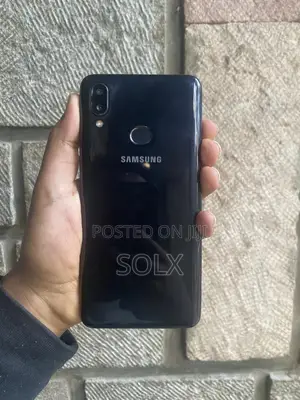 Photo - Samsung Galaxy A10s 32 GB Black