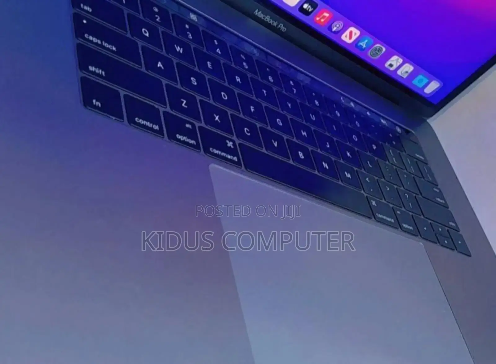 New Laptop Apple MacBook Pro 2017 16GB Intel Core I7 SSD 512GB