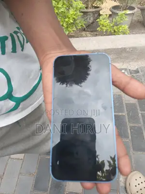 Photo - Apple iPhone 13 128 GB Blue