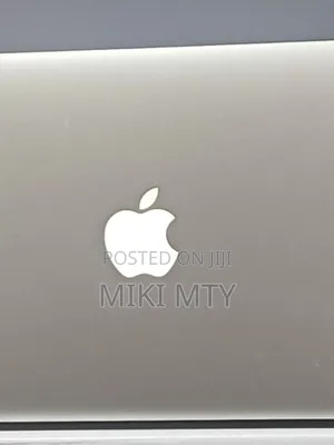 New Laptop Apple MacBook Air 2022 M2 4GB Intel Core I5 SSD 512GB