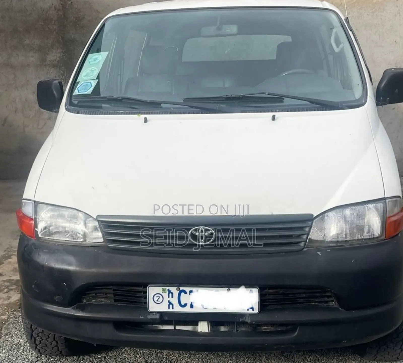 Toyota HiAce 2002 Silver