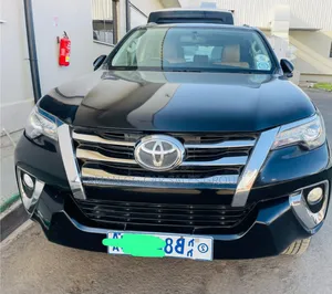 Toyota Fortuner 2017 Black