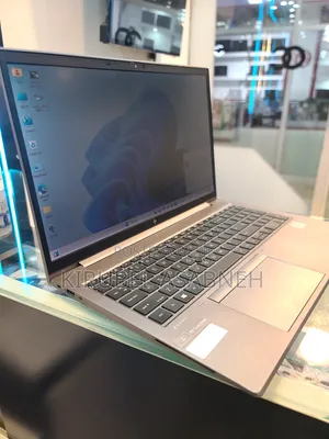 New Laptop HP Zbook Studio G7 16GB Intel Core I7 SSD 512GB