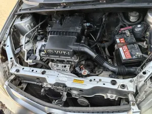 Toyota Platz 2005 Gray