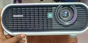 Photo - Sony Projector Model Name Vpl-e57