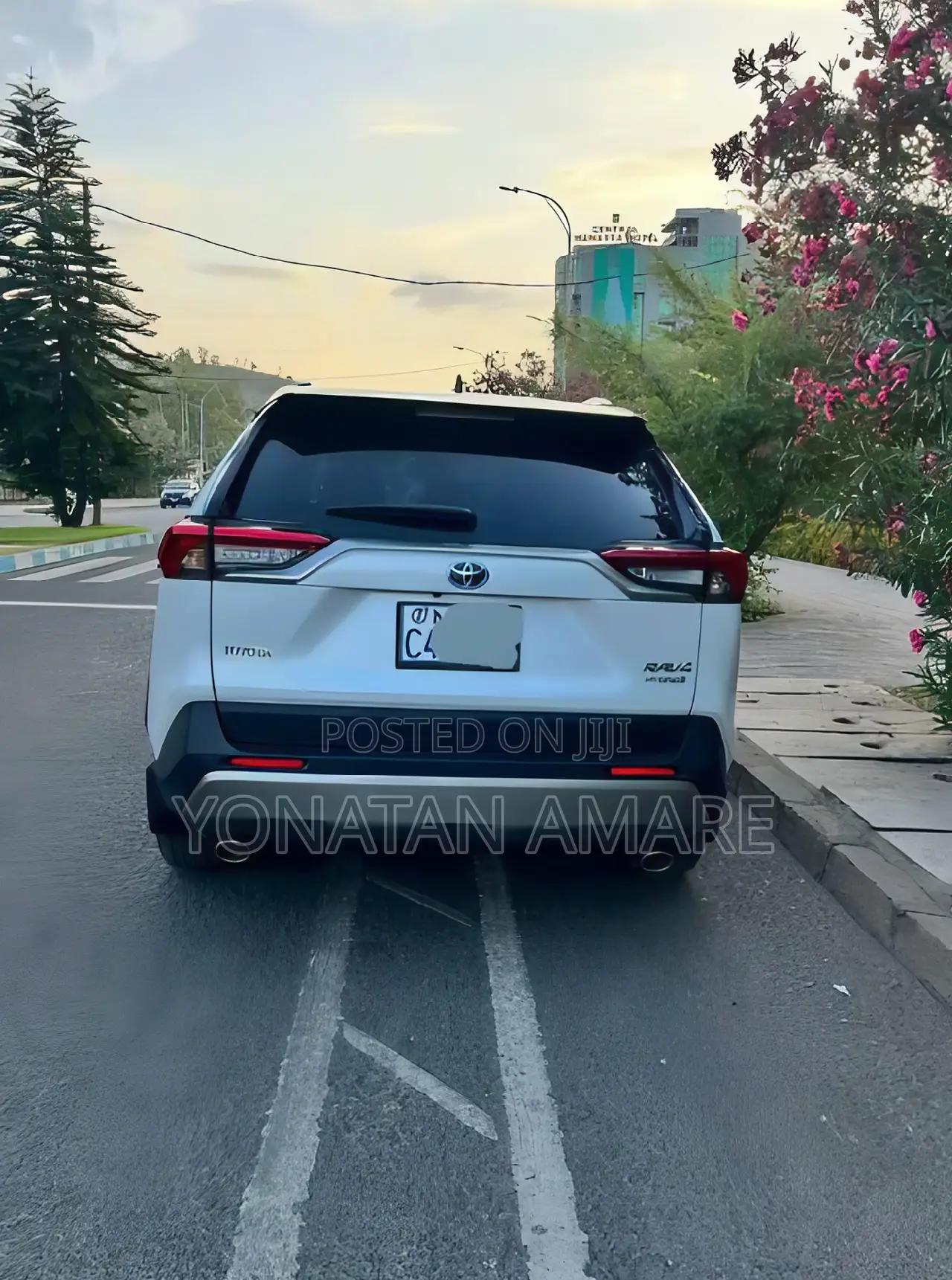 Toyota RAV4 2023 White