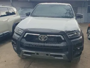 New Toyota Hilux 2025