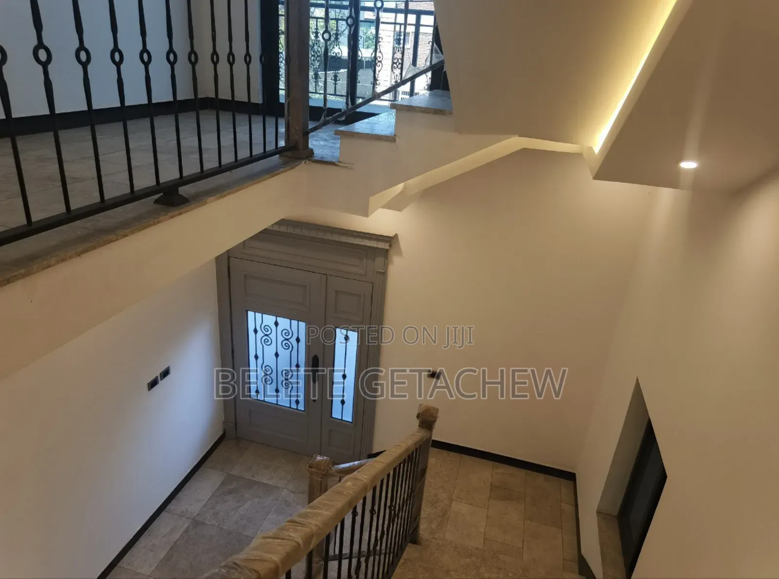 8bdrm House in Ayat, G+2 Luxury, Bole for sale