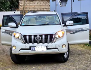 Toyota Land Cruiser Prado 2015 White