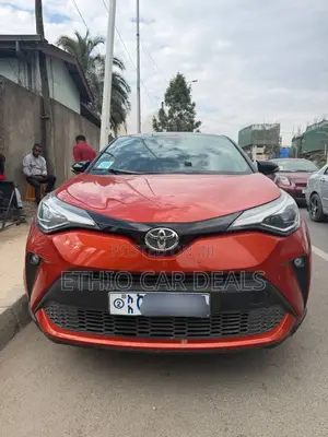 Photo - Toyota C-HR 2021 Red