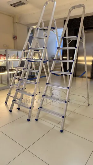 Photo - Aluminium Ladder0flexibility 6step And7step Ladder