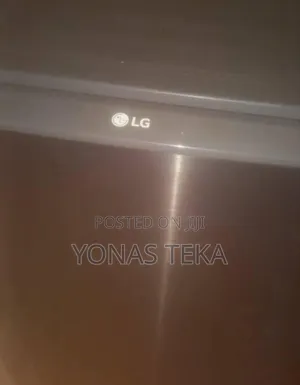 Photo - Fridge የበረዶ መስሪያ