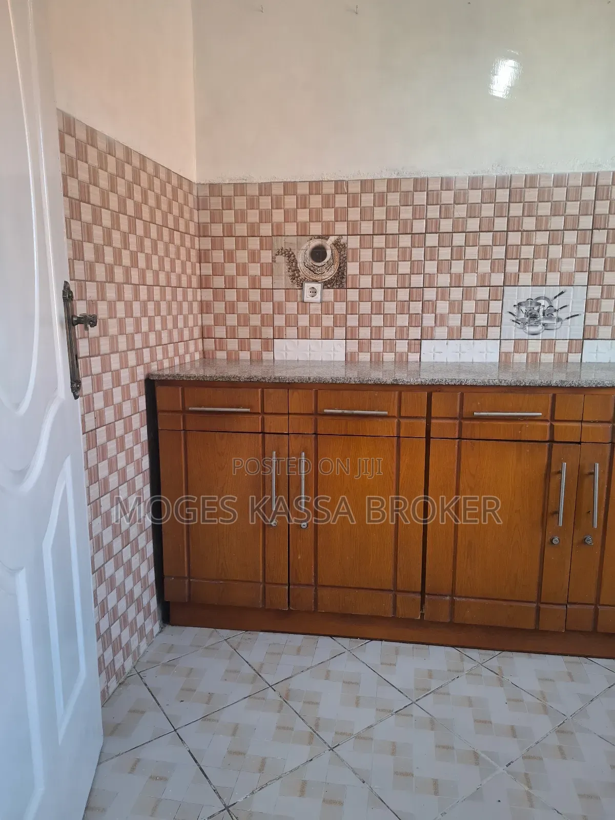 1bdrm Condo in አያት መበራት ኃይል የሚሸጥ, Yeka for sale
