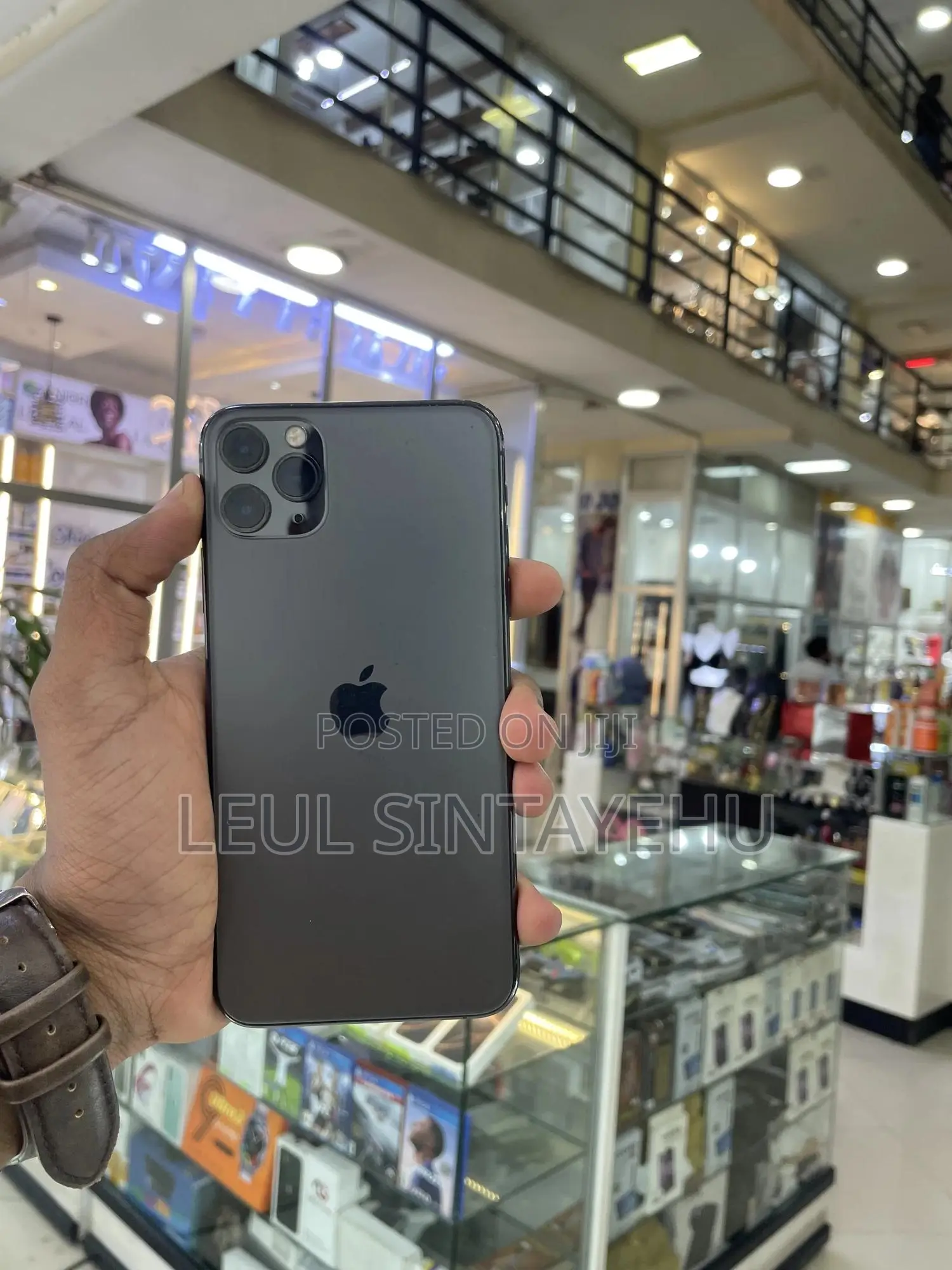 Apple iPhone 11 Pro Max 64 GB Black