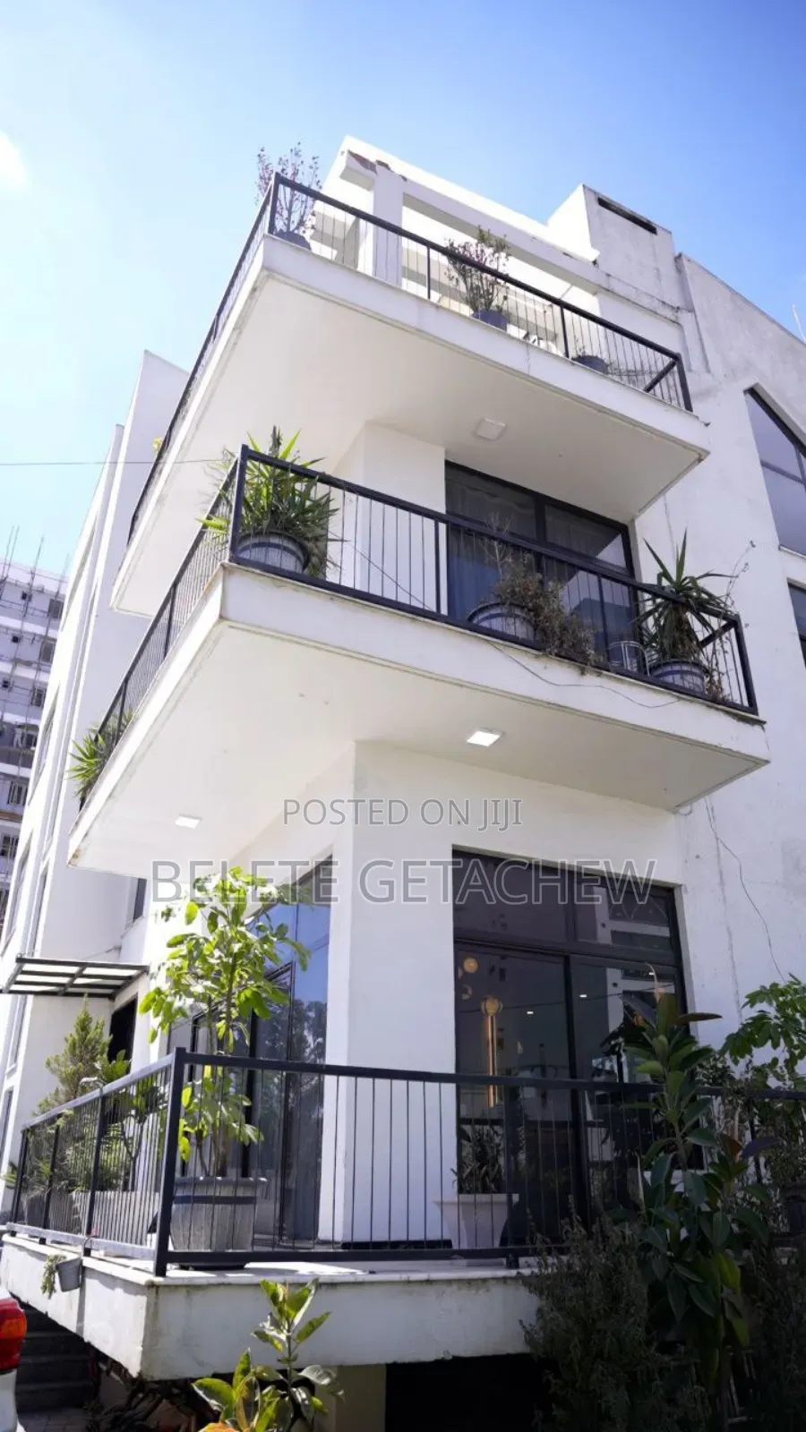 8bdrm House in Bole, G+3 Luxury for sale