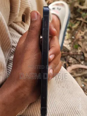 Apple iPhone 12 64 GB Black