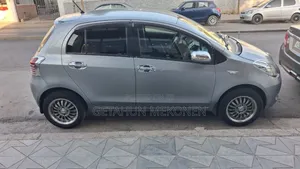 Toyota Yaris 2008 Gray