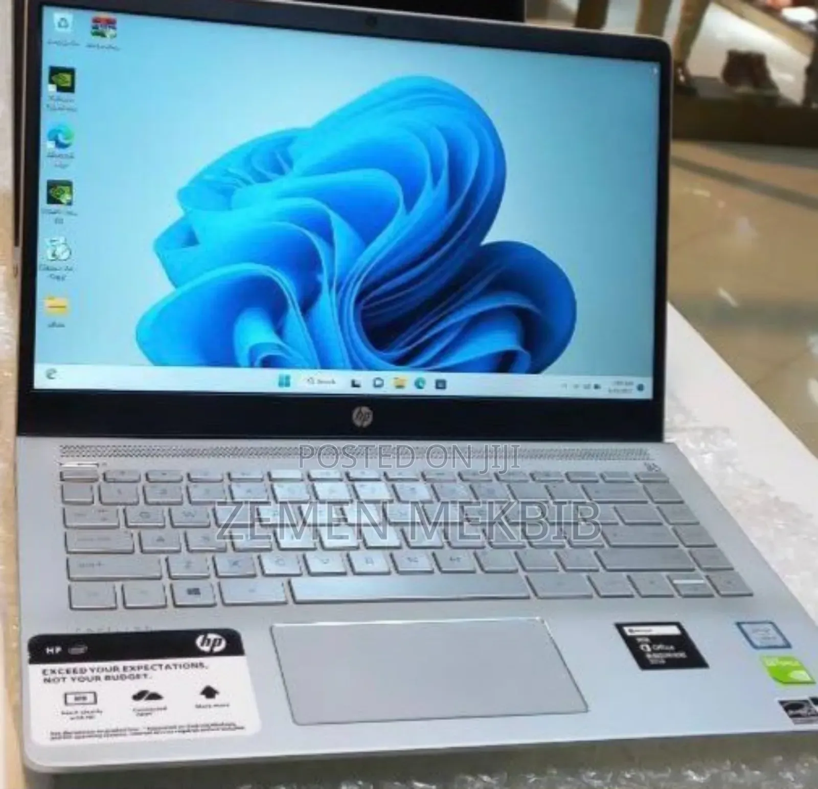 New Laptop HP Pavilion 15 8GB Intel Core I5 SSD 256GB