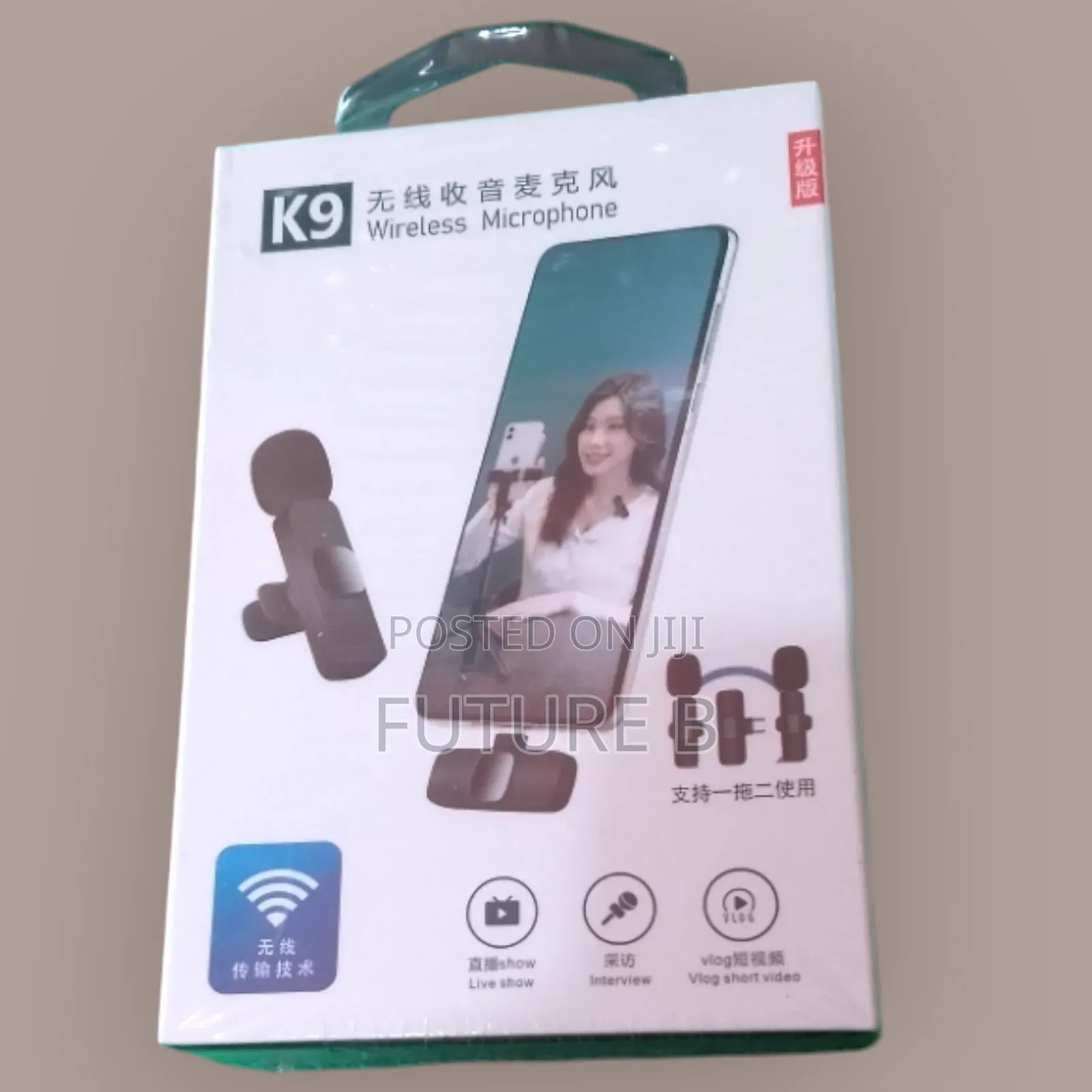 Brand New Microphone: Travel-Friendly Design