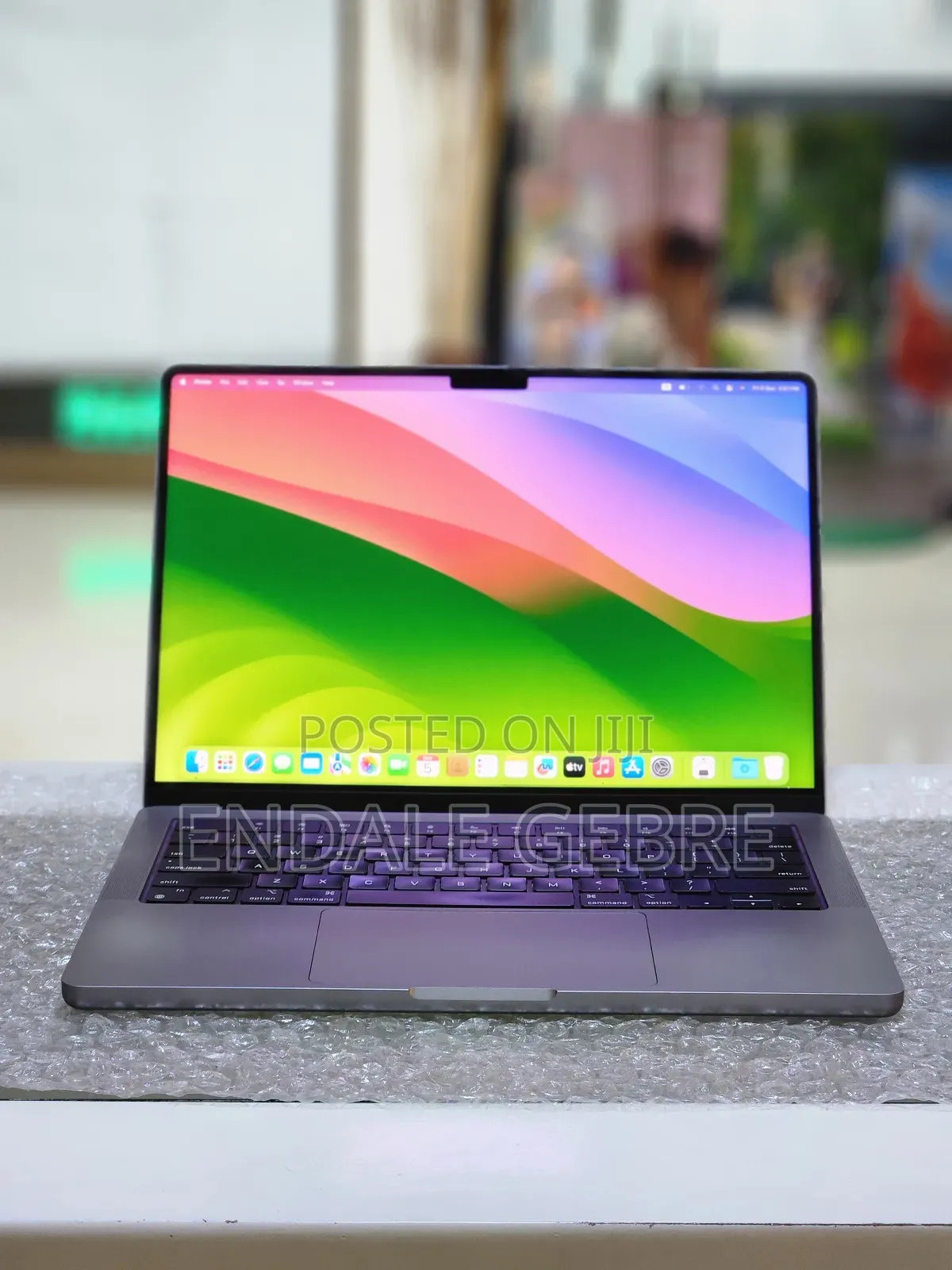 New Laptop Apple MacBook Pro 2021 M1 16GB Apple M1 Pro SSD 512GB