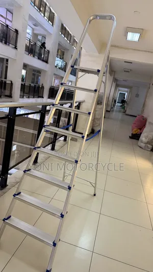Photo - Ladder0foldin0 Aluminum Ladder00መሰላል