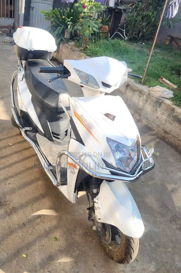 Motorcycle 2024 White