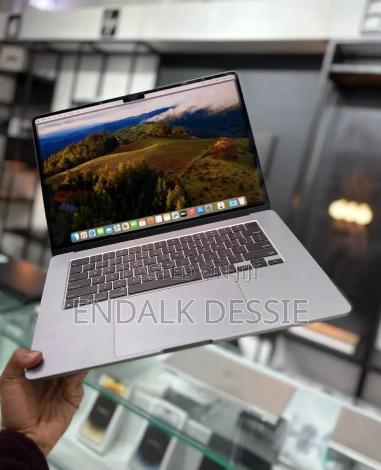 New Laptop Apple MacBook Air 2024 M3 15-Inch 8GB Apple M3 SSD 256GB