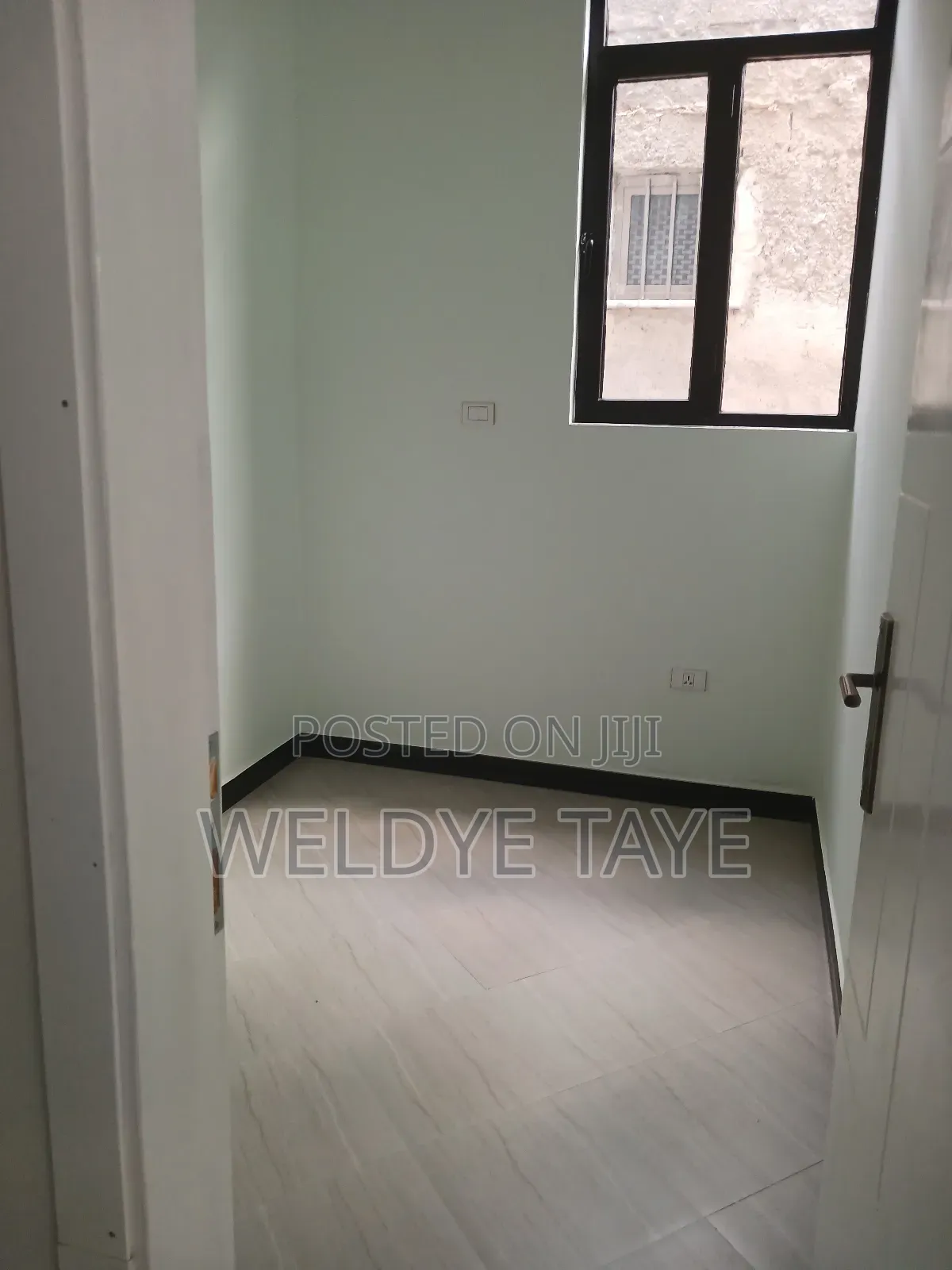 Furnished 5bdrm Villa in Bole for sale