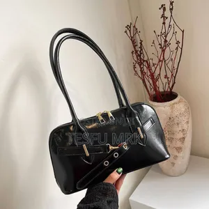Photo - Womens Hand Bag