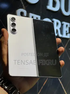 Samsung Galaxy Z Flip5 256 GB White